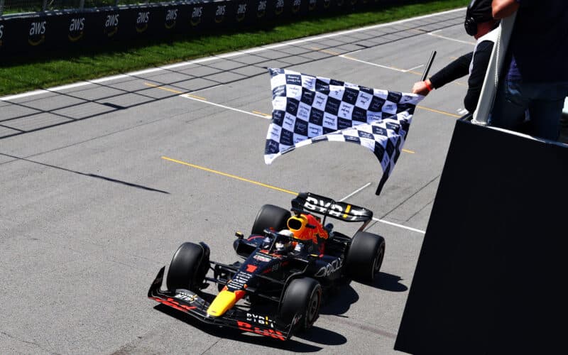 - Bandera a cuadros en carreras de F1: el final de la carrera y la victoria