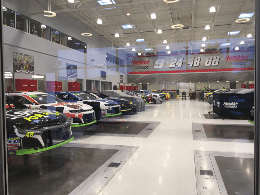 - Acelerando la excelencia: Presentación de los 10 equipos de NASCAR más exitosos